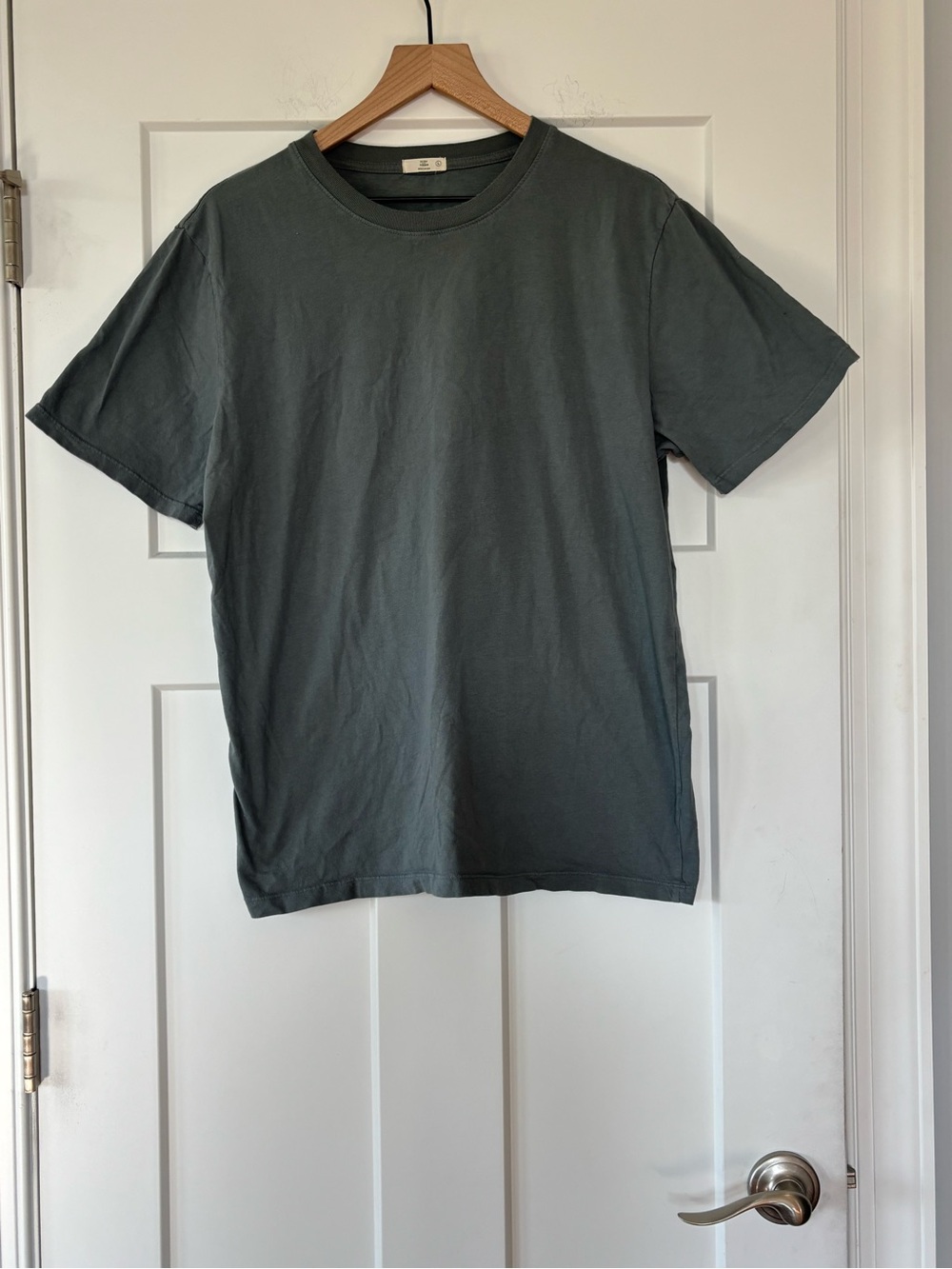 Flint and Tinder Classic Cotton Crew Neck Short-Sleeve Tee in Slate Made USA L